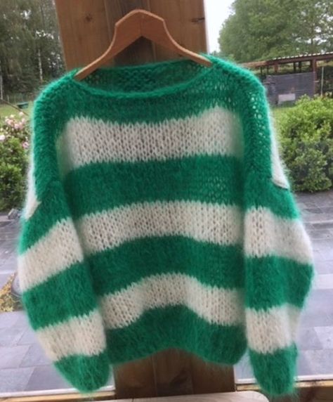 Oversized Mohair Sweater Pattern, Mohair Knit Sweater Pattern, Mohair Sweater Crochet, Crochet Mohair Sweater, Mohair Crochet Sweater, Ganni Knit, Mohair Sweater Pattern, Knit Aesthetic, Mohair Top