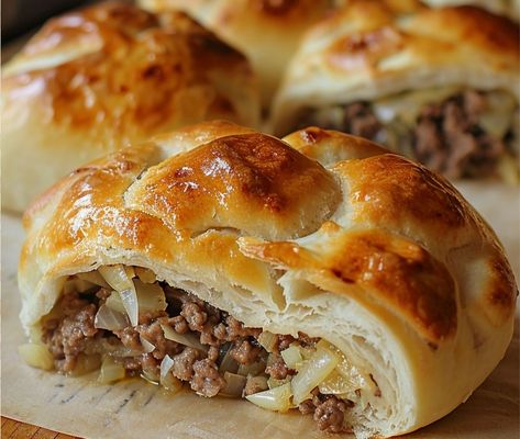 Beef, Onion, and Cabbage Stuffed Bread Rolls – Chloe foods Stuffed Bread Rolls, Cabbage Stuffed, Cinnamon Roll Cheesecake, Onion Bread, Stuffed Bread, Beef Roll, Cabbage Rolls Recipe, Crescent Roll Recipes, Bread Roll