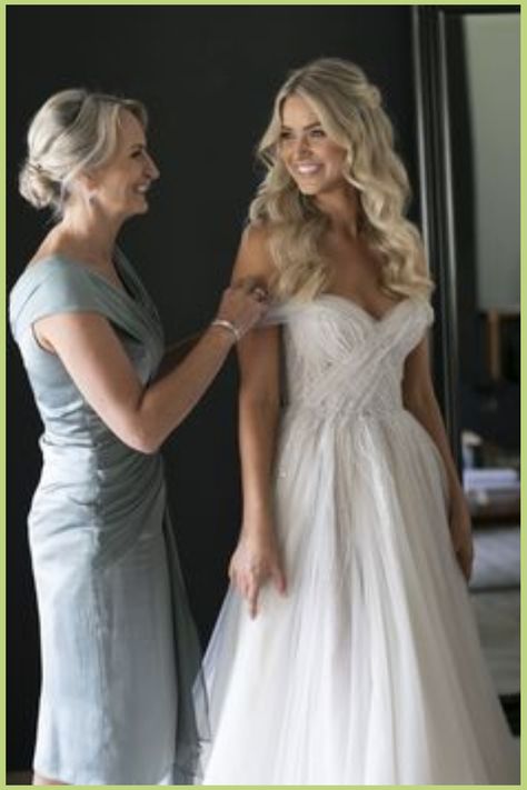 Discover the perfect wedding hairstyle inspiration for brides with long hair, short hair, or black women. From elegant updos to romantic half up half down styles, we have an array of stunning looks to suit every bride's taste. Complete your bridal look with beautiful accessories like a veil or a delicate hairpiece. Whether you're the bride or a bridesmaid, these gorgeous wedding hairstyles will make you feel like a true princess on your special day. Get ready to walk down the aisle in style! Bride No Veil Hair, 3 Barrel Wedding Hair, Wedding Photo Hairstyles, Bridal Hair With Dress, Hair With Off The Shoulder Dress Wedding, Bridesmaid Hair Front And Back View, Bridal Hair Out Of Face, Wedding Makeup Hollywood Glam, Wedding Hairstyles For Long Hair Blonde Extensions