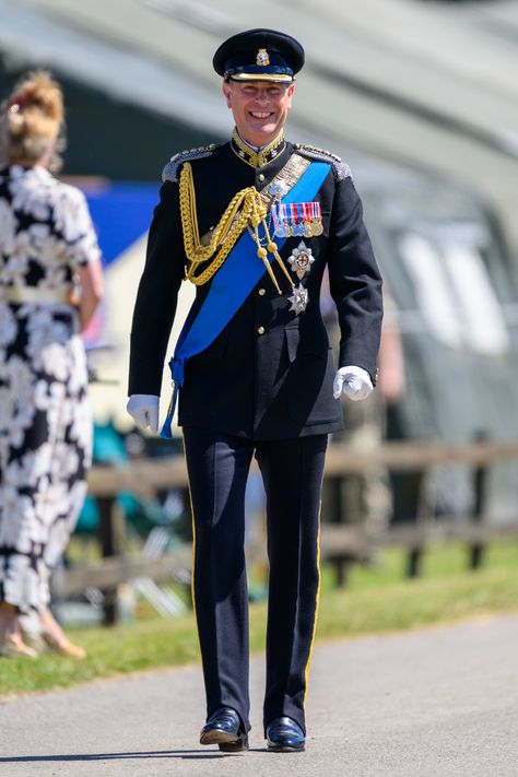 Uk Army, British Uniforms, Military Medals, Platinum Jubilee, British Monarchy, Army Uniform, George Vi, Prince Edward, Prince Philip