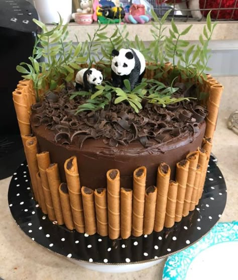 Panda Birthday Cake, Tårta Design, Resep Brownies, Panda Birthday, Panda Party, Panda Bears, New Cake, Kue Ulang Tahun, Cranberry Sauce