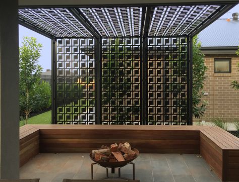 10 Creative and Sensational Outdoor Room Designs #Home Decoration source: https://matchness.com/2018/08/27/10-creative-and-sensational-outdoor-room-designs/ Pergola Privacy, Screening Ideas, Pergola Metal, Pergola Diy, Mudslide, Patio Pergola, Pergola Lighting, Pergola Design, Wooden Pergola