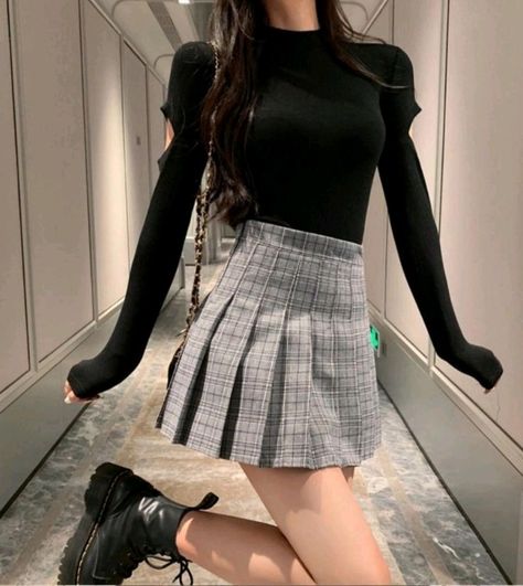 Cute Skirt Outfits, Korean Casual Outfits, Korean Fashion Dress, Korean Girl Fashion, Ulzzang Fashion, Kpop Fashion Outfits, Plaid Skirt, 가을 패션, Girls Fashion Clothes