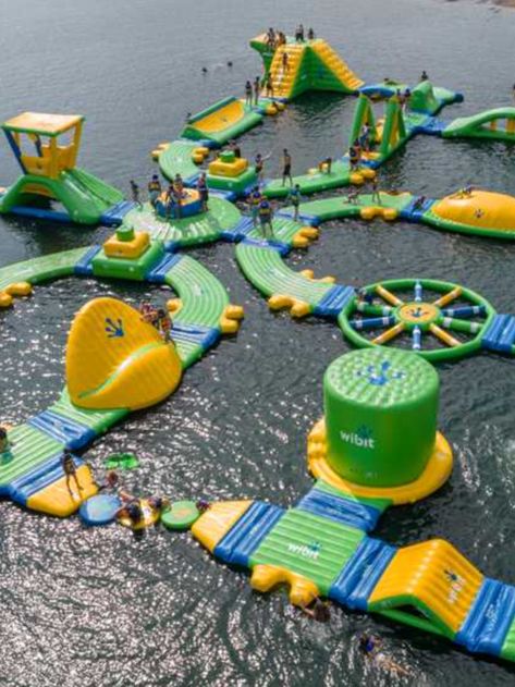 Water Obstacle Course, Outdoor Obstacle Course, Cool Inflatables, At Home Water Park, Tropical Water Park, Water Park Ideas, Inflatable Water Park Aesthetic, Summer Vacation Activities, Backyard Water Parks