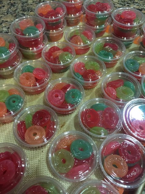 Gummy Lifesaver Shots!!  Made with Vodka! Vodka Candy, Creative Alcoholic Drinks, Vodka Gummy Bears, Alcohol Candy, 19th Birthday Cakes, Pretty Alcoholic Drinks, Liquor Recipes, Summer Drinks Alcohol, Cocktail Drinks Alcoholic