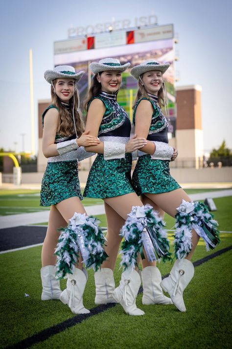 Drill Team Photoshoot Ideas, Drill Team Poses, Drill Team Pictures Poses, Bk Photo, Drill Team Outfits, Drill Pictures, Drill Team Uniforms, Team Picture Poses, Drill Team Pictures