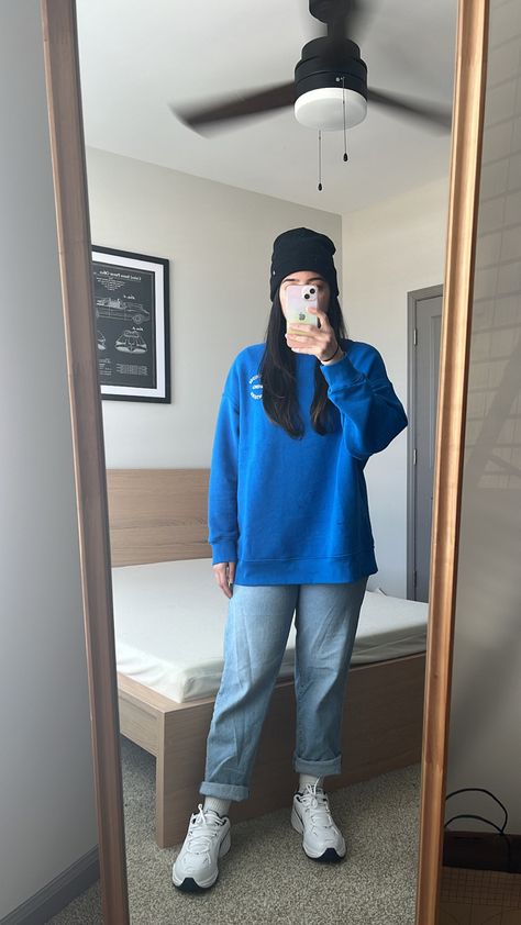 Nike Monarch outfit Winter vibes Nike Air Monarch Iv Outfit Woman, Nike Monarch Women, Nike Air Monarch Iv Outfit, Nike Monarch Outfit, Air Monarch Outfit, Monarch Outfit, Nike Monarch, Air Monarch Iv, Nike Air Monarch Iv