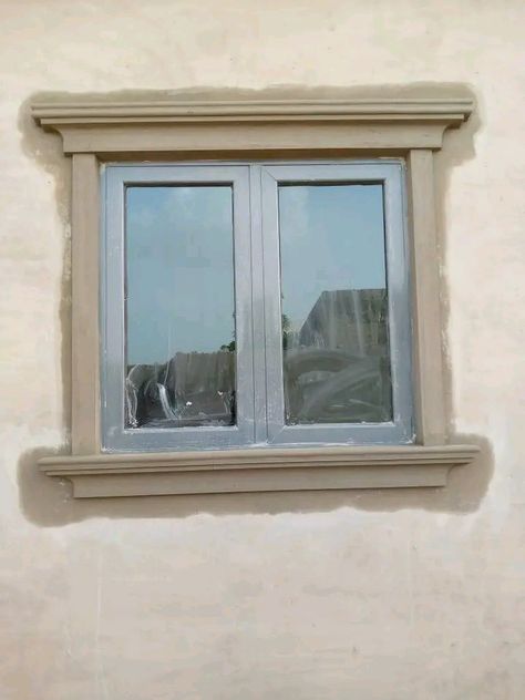 Window Hood Designs, Window Hoods Exterior, Stucco Window Trim Ideas, Plaster Design Exterior, Window Outer Frame Design, Window Moulding Ideas Exterior, Window Pediment Exterior, Exterior Window Molding Concrete, Exterior Window Trim On Stucco