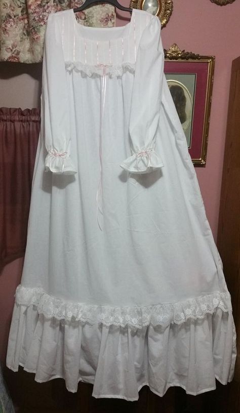 Classic Gown, Victorian Nightgown, Custom Gown, Vintage Nightgown, Nightgowns, Looks Vintage, Eminem, Night Dress, Night Gown