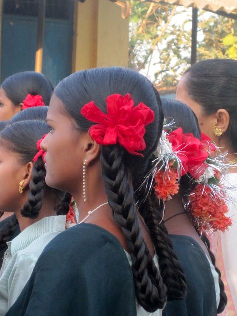 Traditional Mexican Hairstyles, Mexican Makeup, Mexican Hairstyles, Mexican Girl, Traditional Mexican, Braids For Long Hair, Hair Art, Aesthetic Hair, Pretty Hairstyles