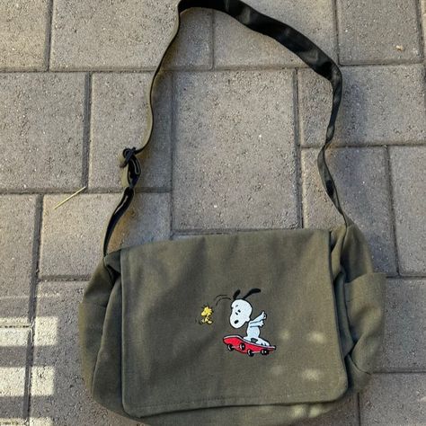 I just rly wanted to show you guys the new snoopy messenger bag that is adjustable!!!! 🤭 . . . . #snoopy Satchel Bag Outfit, Messenger Bag With Pins, Messenger Bag Outfit, Miffy Bag, Happy Snoopy, Going To Japan, Styled Outfits, Bag Outfit, What In My Bag