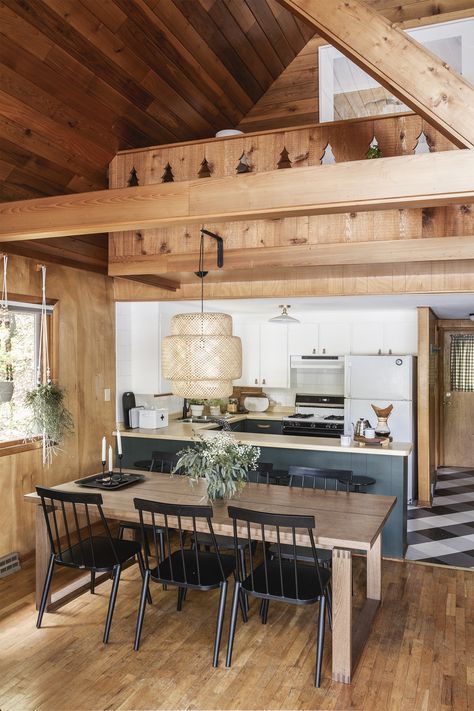 Cabin Kitchen Reveal | Deuce Cities Henhouse Log Cabin Homes Interior Kitchen, Log Cabin Homes Interior, Small Cabin Kitchens, Rustic Cabin Kitchen, Dapur Rustic, Cabin Homes Interior, Modern Cabin Interior, Small Cabin Interiors, Cabin Interior Design