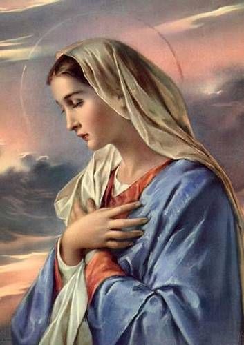 Assomption de Marie Catholic Pictures, Blessed Mary, Images Of Mary, Religious Pictures, Folded Hands, Jesus And Mary Pictures, Queen Of Heaven, Our Lady Of Sorrows, Divine Mother