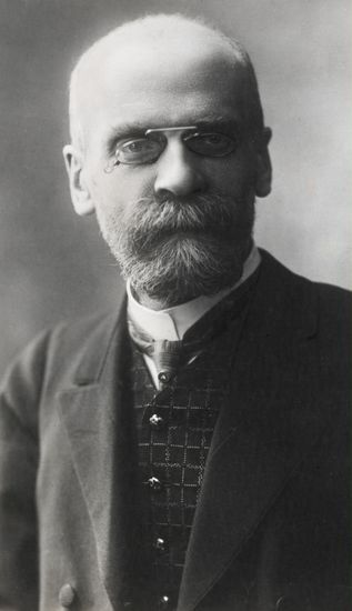 Emile Durkheim, Lectures Room, Famous Scientist, Social Care, The Division, Research Methods, French Revolution, Sociology, Bw Photo