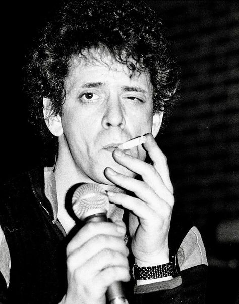 Lou Reed 70s, Rock Boy, The Velvet Underground & Nico, Dog Motif, Diane Arbus, Vintage Poster Design, Lou Reed, Burnt Sienna, Rock Legends