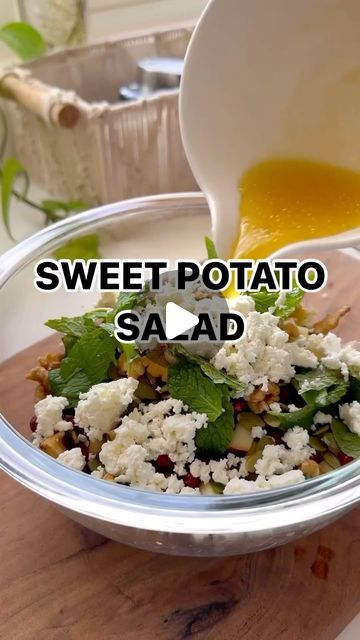 Mohd Gulsanavvar K11 Certified on Instagram: "everyday salad recipe - Roasted sweet potato salad. This wholesome salad keeps you feeling full for longer and takes very little time to make. If you don’t have an Air-fryer or oven, you can even boil the sweet potatoes and make this salad. 2 medium sweet potato 1 apple chopped 2 tosp pomegranate seeds 1.5 tbsp pumpkin seeds 4 walnuts 2 crumbled paneer ( 20g ) Mint leaves 1/2 tsp olive oil 1/2 lemon juice 1 tsp honey Salt Roast the potatoes at 200 degree C for 12-15 mins Mix all ingredients and serve it fresh.  Recipe credit @auraartofhealthyliving   #healthyeating #healthy #healthyfood #food #salad #fruitsalad #highfibre #diet #preparation #healthylifestyle #healthandwellness #health #healthyliving #foodie #foodstagram #foodforfoodies #fattofi Sweet Potato Recipes Indian, Everyday Salad, Roasted Sweet Potato Salad, Fresh Recipe, Sweet Potato Salad, Food Salad, Roasted Sweet Potato, Indian Cooking Recipes, Salad With Sweet Potato