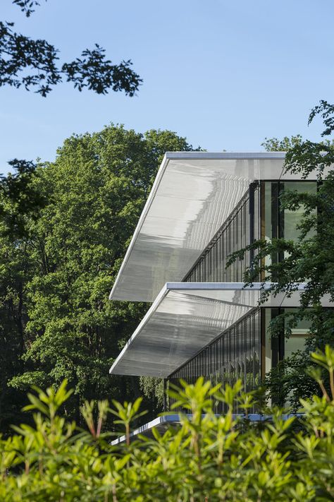 Radboud University, Avant Garde Architecture, Building Skin, Architecture Collection, School Campus, Amazing Buildings, Urban Architecture, Building Exterior, Industrial Buildings