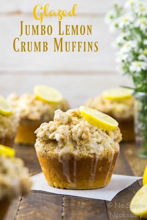 Amazing Muffins, Lemon Crumb Muffins, Jumbo Muffin Recipes, Muffins Lemon, Yummy Muffins, Lemon Muffin Recipes, Crumb Muffins, Jumbo Muffins, Bakery Style Muffins