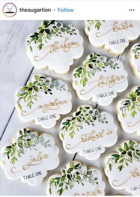 Cookie Place Cards, Edible Place Cards, Edible Print Cake, Better Than Paper, Thank You Cookies, Cookie Wedding Favors, Wedding Cake Cookies, Sugar Cookie Royal Icing, Bridal Shower Cookies