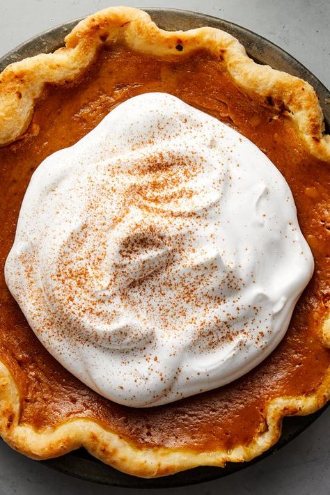 Butternut Squash Pie, Sweet Potato Pie Southern, Thanksgiving Pie Recipes, Fun Thanksgiving Desserts, Best Thanksgiving Recipes, Southern Desserts, Pumpkin Pie Recipe, Thanksgiving Food Desserts, Thanksgiving Pies