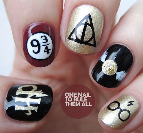 Maquillage Harry Potter, Harry Potter Nails Designs, Potter Nails, Harry Potter Nail Art, Harry Potter Nails, Art Harry Potter, Buku Harry Potter, Nail Art For Beginners, Colorful Nail