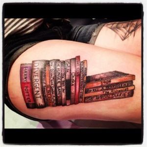 I'm thinking that I want a half sleeve of books going around my upper arm.  Or maybe my forearm... Writer Tattoo, Books Tattoo, Nerdy Tattoos, Bookish Tattoos, Literary Tattoos, Amazing Tattoos, Harry Potter Tattoo, Gorgeous Tattoos, The Alchemist