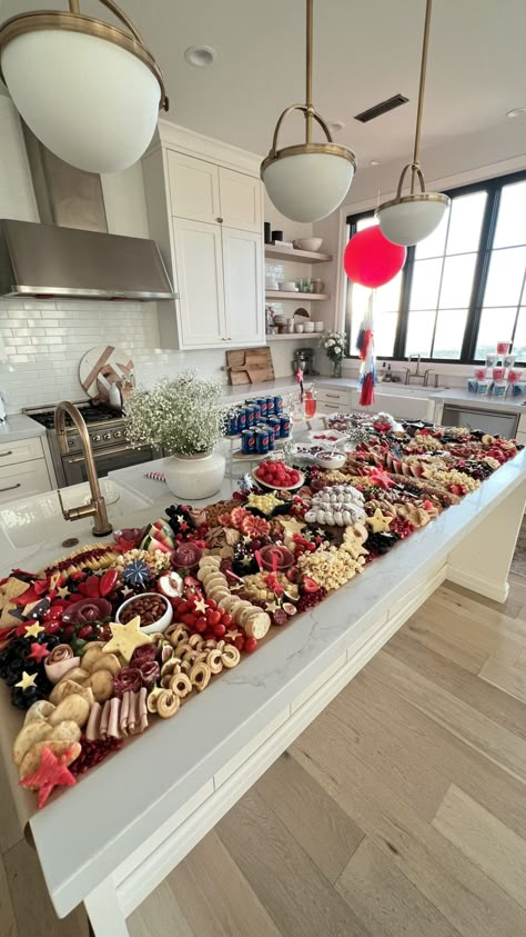 5 Hacks for Pulling Off The Ultimate 4th Of July Party July 4th Grazing Table, Forth Of July Party Decorations Ideas, Fourth Of July Decorations Party, 4th Of July Spread, Classy 4th Of July Party, The 4th Of July, 4th Of July Themed Food, 4th Of July Party Decor, 4tg Of July Food