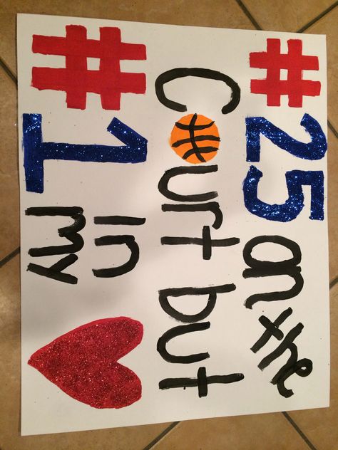 Basketball poster!🏀 Basketball Fan Signs Posters, Boyfriend Basketball Poster, Cute Basketball Posters For Boyfriend, Posters For Basketball Games Ideas, Basketball Senior Night Posters Ideas, Senior Posters Basketball, Poster For Basketball Games, Cute Basketball Posters Ideas, Game Day Posters Volleyball