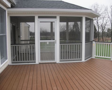 Ideas for Amazing Screened Porch and Deck Designs Porch Kits, Screened Porch Designs, Screened Porches, Screened In Deck, Deck Framing, Low Deck, Porch Plans, Patio Deck Designs, Sunroom Designs