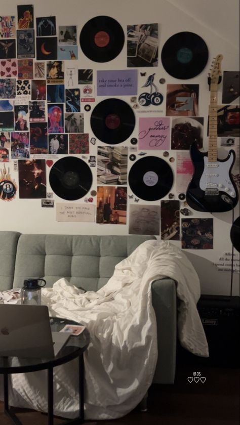 #photowall #pinterestwall #aesthetic #aestheticroom #roomideas #electricguitar #vinylrecords #vibes #roomdecoration #room #aesthetic #dreamroomdecor Records And Posters On Wall, Music Lover Room Aesthetic, Vynil Wall Aesthetic, Fan Girl Room Aesthetic, Room Ideas Vinyl, Vinyl Room Aesthetic, Vinyl Aesthetic Room, Aesthetic Music Room, Records On Wall Aesthetic