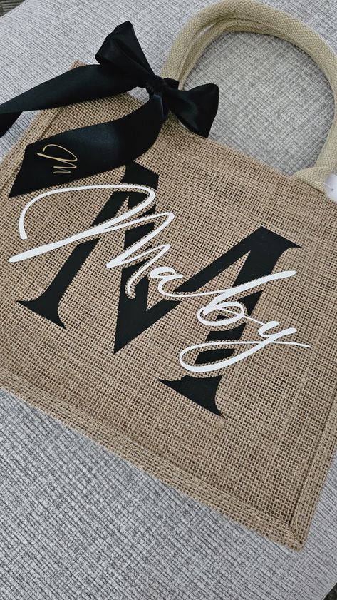 Medium size, customized burlap tote bag!! Burlap Tote Bags, Burlap Tote, Jute Tote Bags, Jute Totes, Medium Size, Burlap, Cricut, Tote Bag