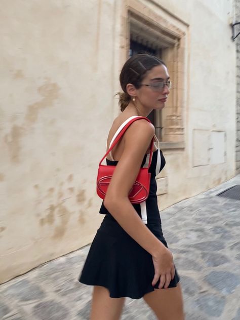 Small Red Bag Outfit, Red Designer Bag Outfit, Red Diesel Bag Outfit, Red Summer Outfit Aesthetic, Summer Purse Outfit, Red Purse Outfit Aesthetic, Red Diesel Bag, Red Bag Aesthetic Outfit, Red Prada Bag Outfit