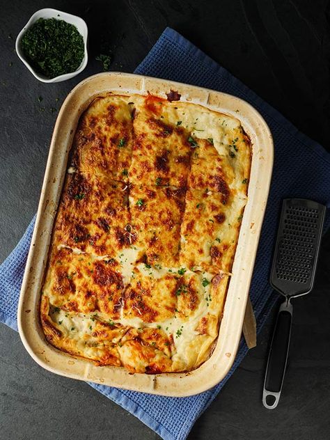 Tuna lasagne | New World Tuna Lasagna, Frozen Lasagna, Lasagne Recipes, Small Oven, Filling Dinner, Quick Lunches, Lasagna Recipe, Budget Friendly Recipes, Fish Dishes