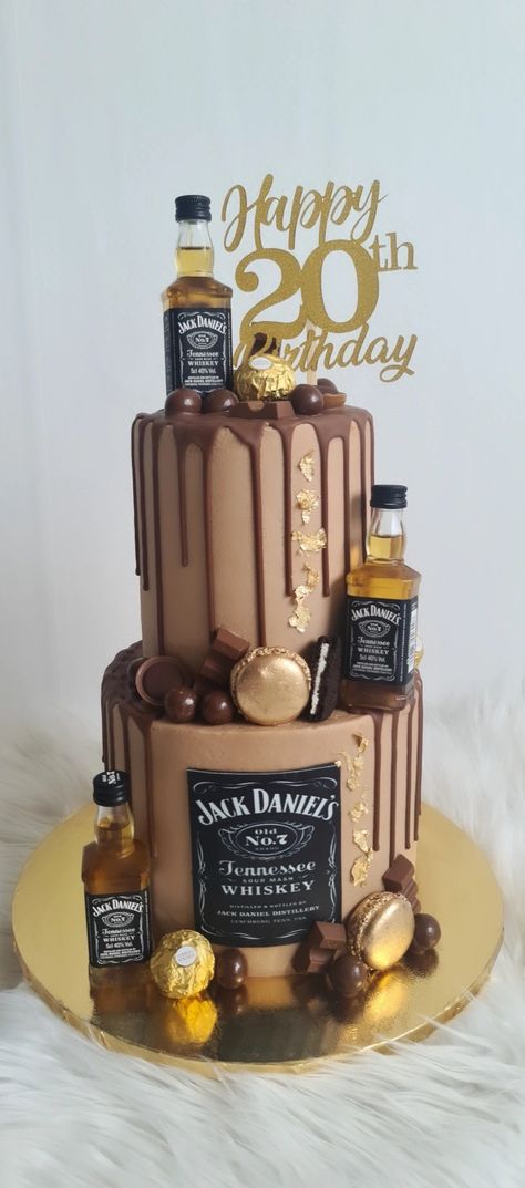 Jack daniels birthday cake Jack Daniels Birthday Cake, Jack Daniels Birthday, Jack Daniels Cake, Golden Birthday Cakes, Alcohol Cake, Whiskey Cake, 30 Cake, Birthday Cake For Him, 60th Birthday Cakes