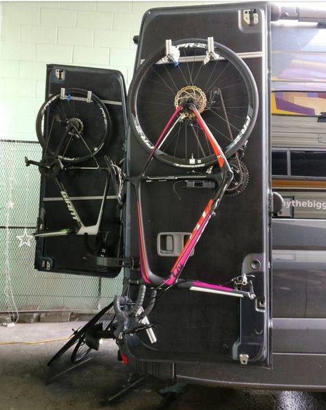 Great bike storage idea! Campervan Bike Storage, Camper Van Bike Storage, Van Bike Storage, Van Conversion Bike, Motocross Garage, Bike Storage In Van, Rack Velo, Sprinter Van Camper, Dream Camper