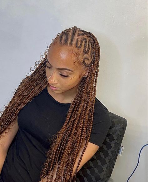 Bohemian Cornrows, Half Knotless Braids, Style Fulani Braids, Curly Knotless Braids, Curly Knotless, Braids Bohemian, Lemonade Braids Hairstyles, Unique Braids, Big Box Braids Hairstyles