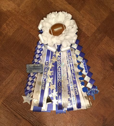 2016 - Lehman Lobo Basic Homecoming Garter Garters Homecoming For Guys, Garter Homecoming, Football Garter, Homecoming Proposal Ideas Football, Homecoming Garter, Homecoming Spirit, Football Crafts, Senior Overalls, Football Homecoming