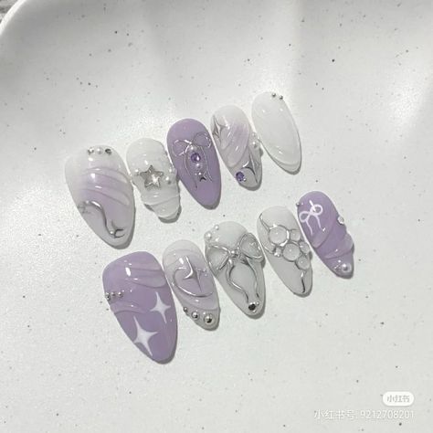 Violet Blue Nails, Lavender Winter Nails, Korean Purple Nails, Purple Lilac Nails, Trilogy Tour Nails, Nails Drawing Sketch, White And Lavender Nails, Purple Aesthetic Nails, Cute Purple Nail Ideas