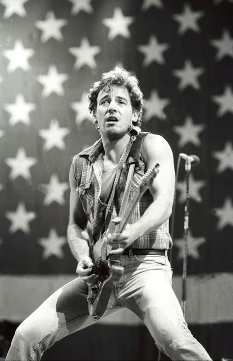 Run Lyrics, Bruce Springsteen Songs, Dylan Bruce, Bruce Springsteen The Boss, Ronnie Spector, Rock & Roll, Joe Strummer, E Street Band, We Will Rock You