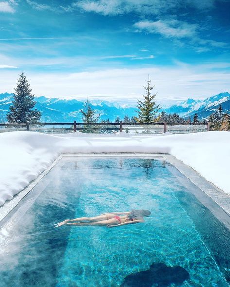 Would you like to Swim here ?💧 Comment down below ⬇️ Follow us @itravelpix  Photo by @florina__toma . . . . .  #holidaytime #holidayseason #holidaymood #holidayrental #holidaydecorating #holidaycollection #holidaydestination #holidayhouse #holidaygoals #holidayfood #holidaytravel #holidaytreats #holidaycards #holidaydeals #holidayinbali #holidaylife #holidaypics #holidaysnaps #holidaymarket #holidaytraditions #holidaycookies #holidaytrip #holidaydress #cbholiday #holidayread #switzerlandtravel Switzerland Destinations, Courchevel 1850, Pretty Landscapes, Switzerland Travel, Holiday Pictures, Pool Days, Travel Decor, Africa Travel, Holiday Rental