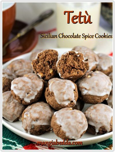 Tutu Cookies Italian, Sicilian Tetu Cookies, Italian Chocolate Toto Cookies, Italian Walnut Cookies Recipe, Toto Cookies Italian, Sicilian Cookies Recipes, Italian Cookies Authentic, Italian Meatball Cookies, Abruzzese Recipes