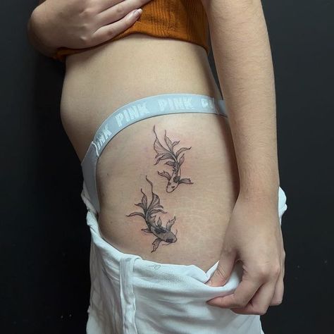 Koi Fish Tattoo On Hip, Koi Ankle Tattoo, Koi Fish Knee Tattoo, Koi Fish Thigh Tattoo, Koi Fish Leg Tattoo, Hip Thigh Tattoos, Koi Fish Tattoo, Fish Tattoo, Knee Tattoo