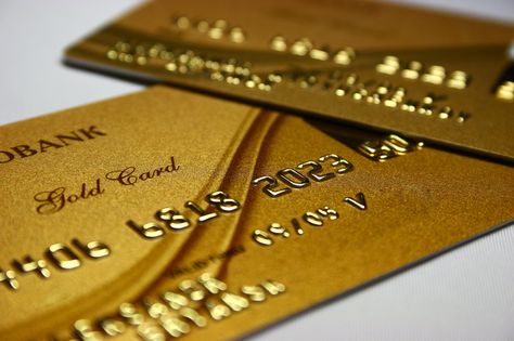 How to Develop a ‘Smart’ Retirement Spending Strategy Debit Card Design, Credit Card Images, Gold Credit Card, Best Travel Credit Cards, Visa Credit Card, Gold Card, Travel Credit Cards, My Wallet, Bank Credit Cards