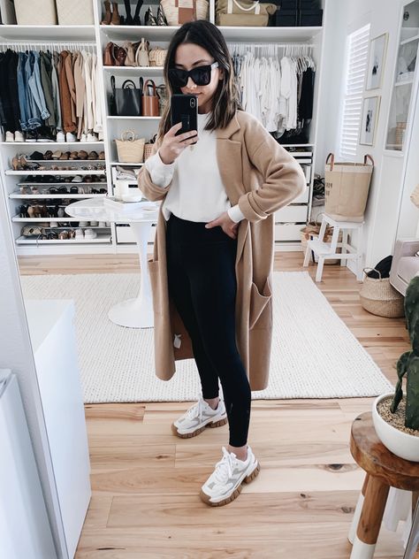 Athleisure Street Style, Crystalin Marie, Athleisure Jacket, Athleisure Brands, Athleisure Leggings, 30 Outfits, Athleisure Trend, Feminine Blouses, Sweater Blazer