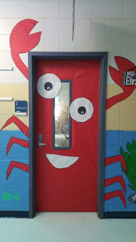 Crab classroom door Classroom Door Decor Ideas, Summer Bulletin Board, Beach Theme Classroom, Classroom Door Decor, Door Decor Ideas, Nautical Classroom, Ocean Classroom, Under The Sea Decorations, Summer Bulletin Boards