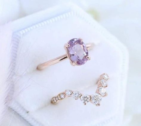 Wedding Rings With Amethyst, Purple Stone Wedding Rings, Lavender Stone Ring, Oval Purple Sapphire Ring, Wedding Ring Purple Stone, Lavender Engagement Rings, Purple Gemstone Engagement Rings, Lavender Wedding Rings, Engagement Rings Purple Stone