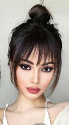 Pointy Bangs, Haircut With Bangs For Women, Franje Pony, Across Bangs, Edgy Bangs, Haircuts For Medium Length Hair, Diy Haircut, Bangs With Medium Hair, Haircuts For Curly Hair