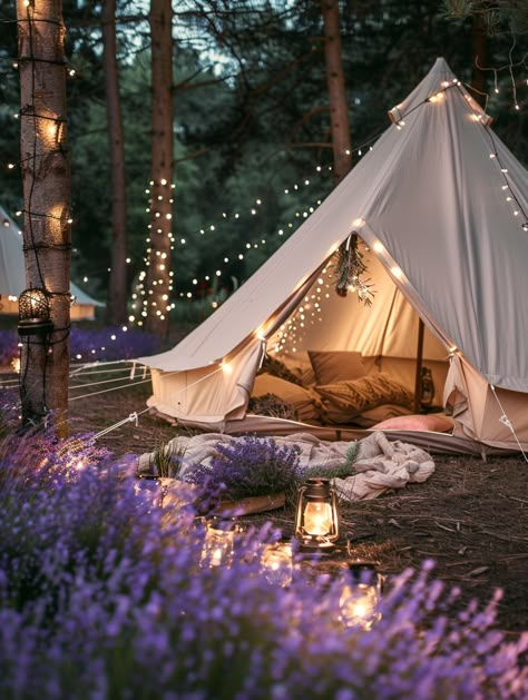 25 Lavender Themed Glamping – TastyInteriors Camping Places Design, Camping Glamping Ideas, Glamping Set Up, Glamping Interior, Glamping Aesthetic, Glamping Decor, Homes Design Ideas, Tent Picnic, Glamping Inspiration