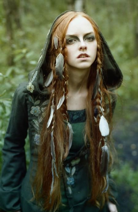 Druid Costume, Girls Of The Wilds, Witch Hair, Medieval Hairstyles, Nature Witch, Elf Cosplay, Warrior Costume, Wood Elf, Witch Fashion