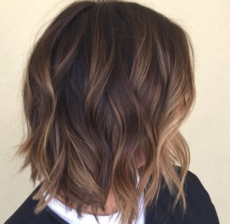 Balayage ombre Caramel Bob, Winter Haircut, Bob Lung, Hair Caramel, Balayage Bob, Jessica Capshaw, Subtle Balayage, Balayage Color, Long Bob Haircuts